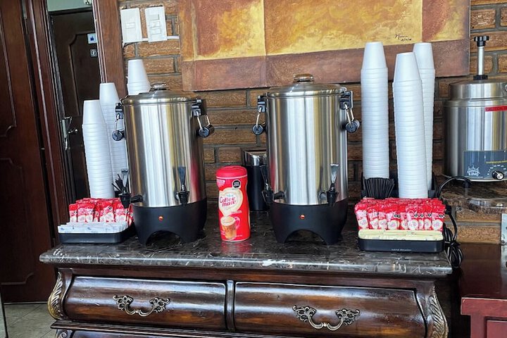 Breakfast/Coffee Service 10 of 16