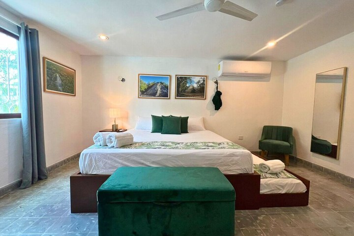 Room 18 of 53