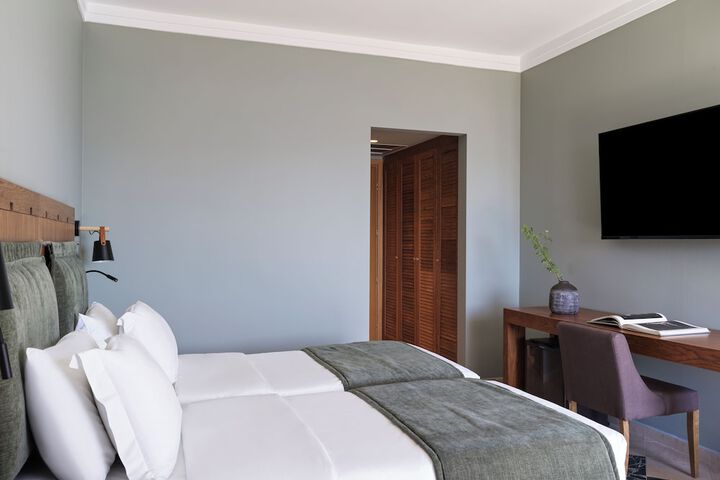 Room 7 of 58