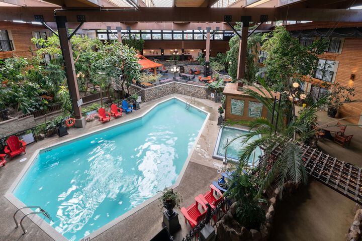Pool 56 of 152