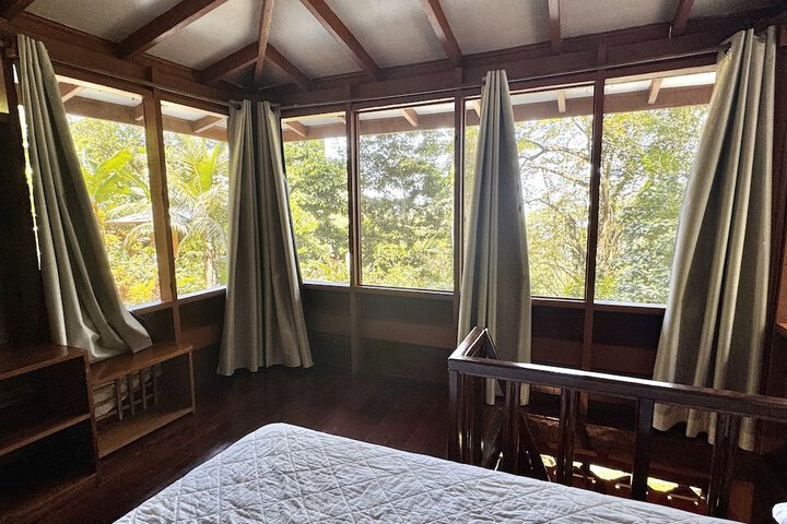 Room 4 of 92