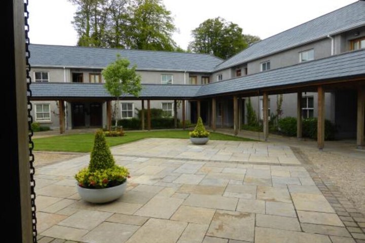 Hotel Exterior 64 of 64