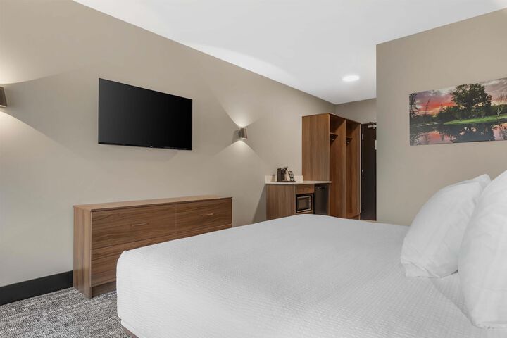Room 32 of 70