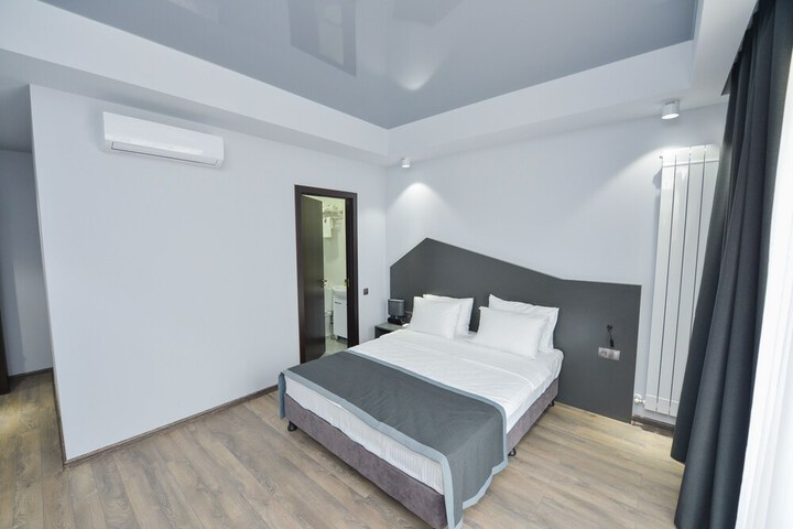 Room 38 of 67