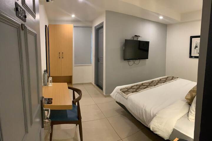 Room 8 of 24