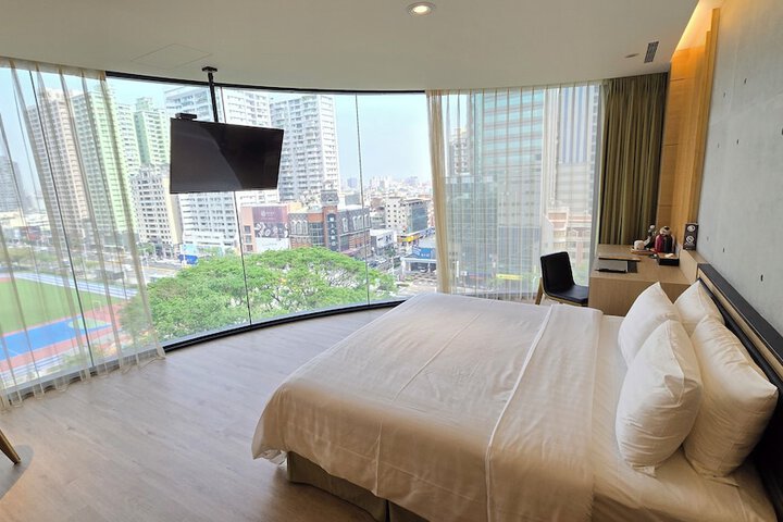 Room 9 of 56