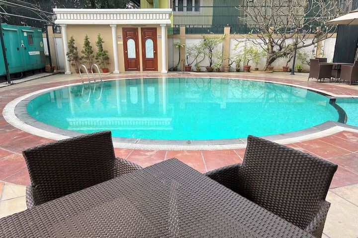 Pool 103 of 164