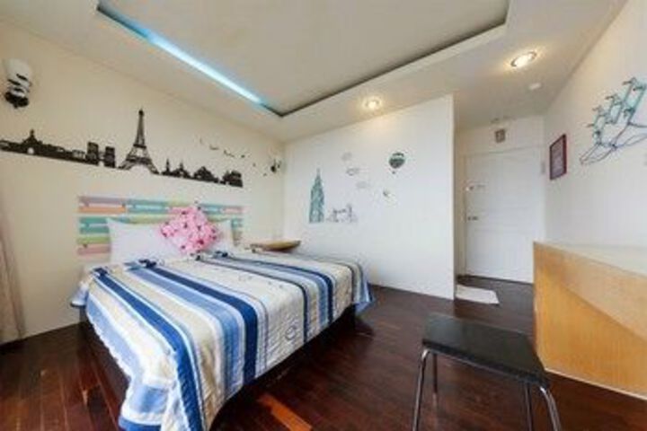 Room 36 of 40