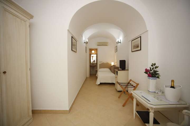 Room 45 of 88