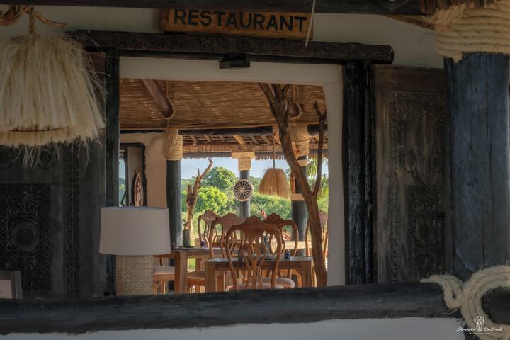 Dining 122 of 155
