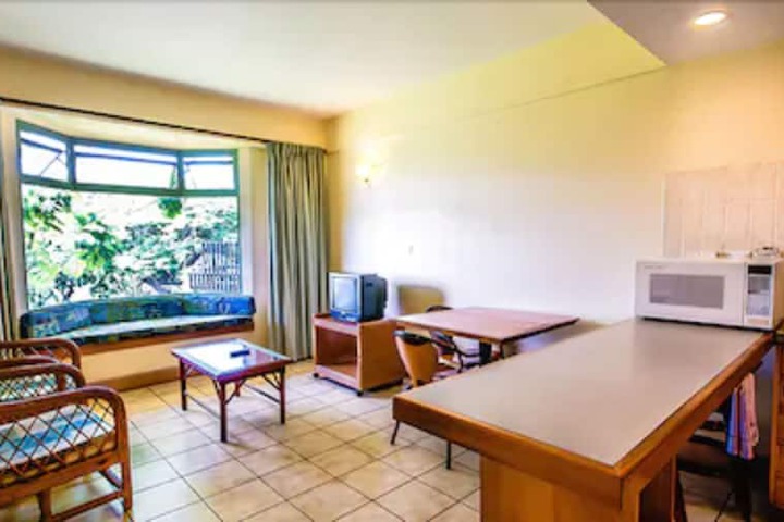 Room 10 of 19
