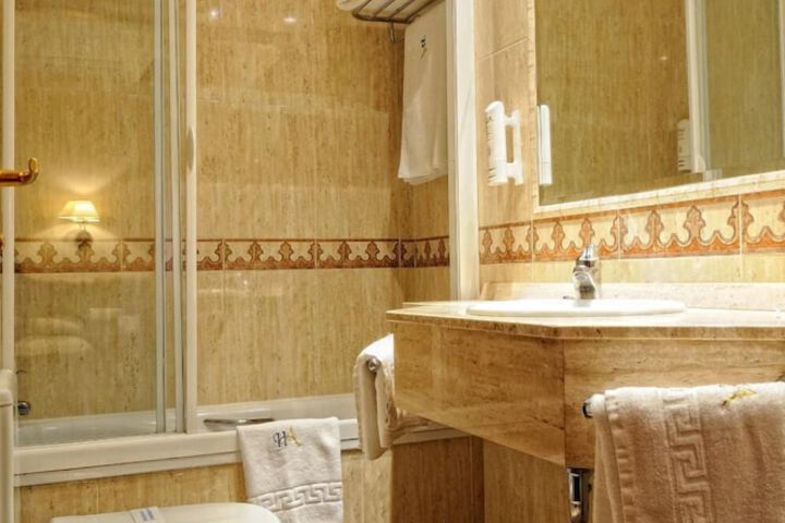 Bath Photo