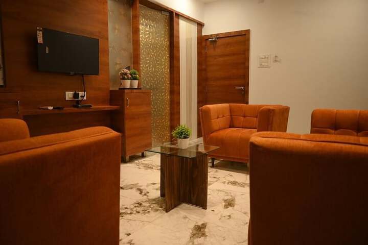 Room 2 of 26