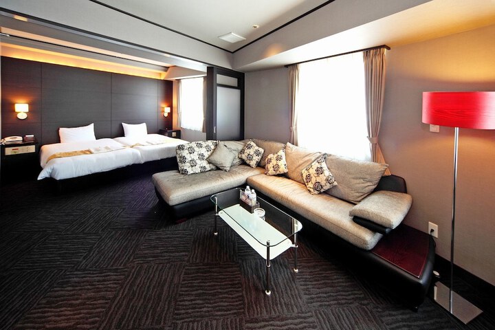 Room 6 of 40