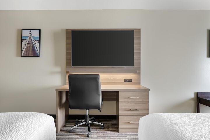 Room 16 of 74