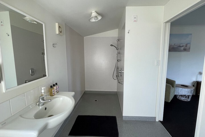 Room 51 of 57