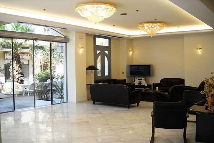 Entrance & Lobby