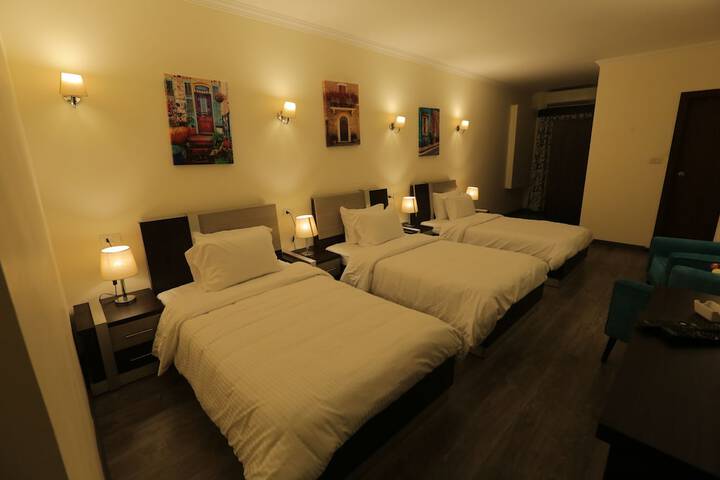Room 9 of 139
