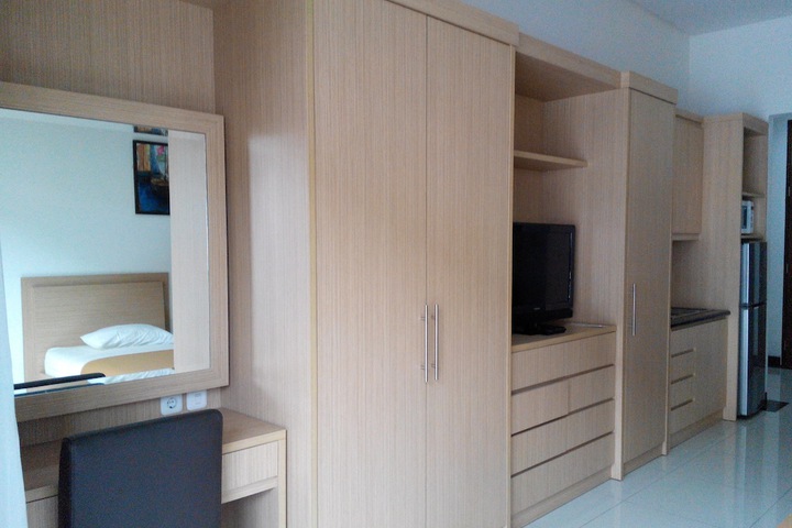 Room 8 of 19