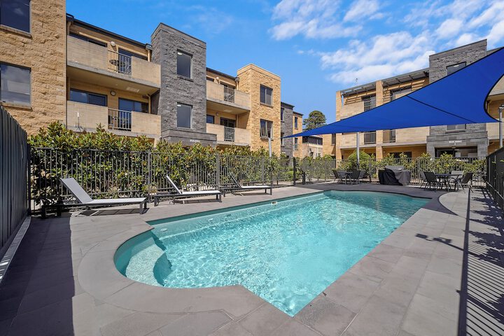 Hotel Pool