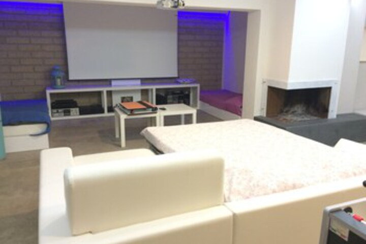 Room 19 of 21