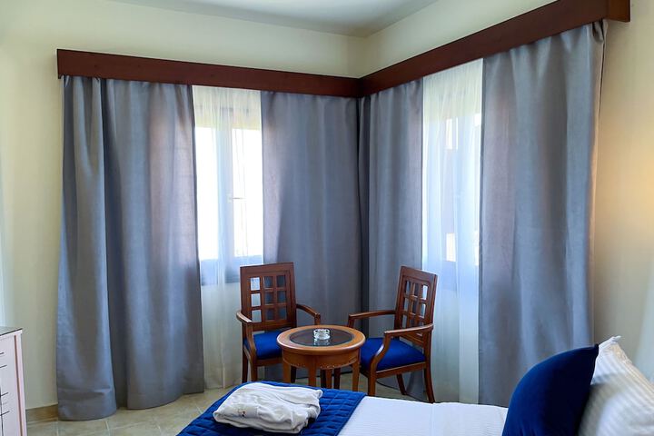 Room 26 of 85
