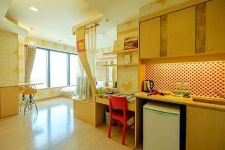 Room 33 of 39