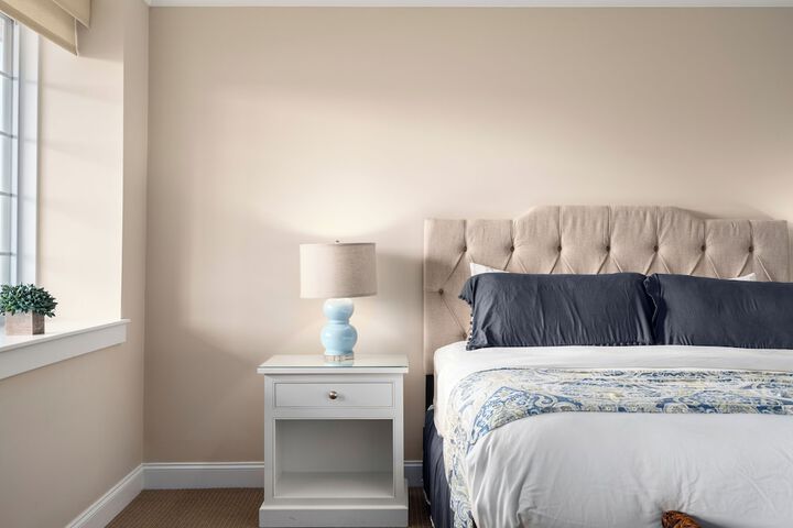 Room 11 of 79