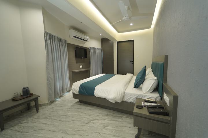 Room 6 of 22