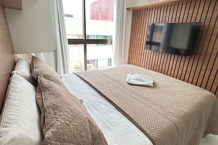 Room 6 of 27