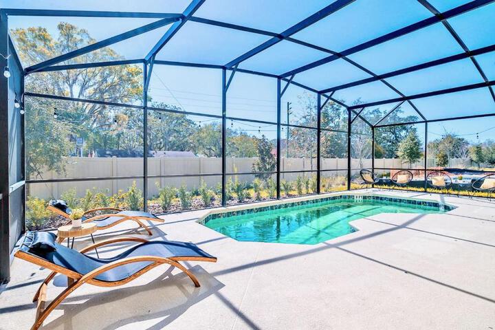 Image of 8BR Resort Home with Games Room and BBQ