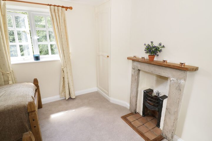Room 2 of 19