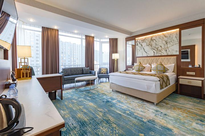 Room 18 of 110