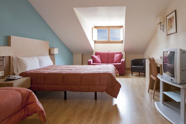 Room 5 of 43