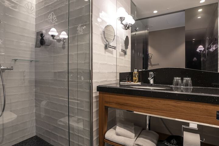 Bath Interior