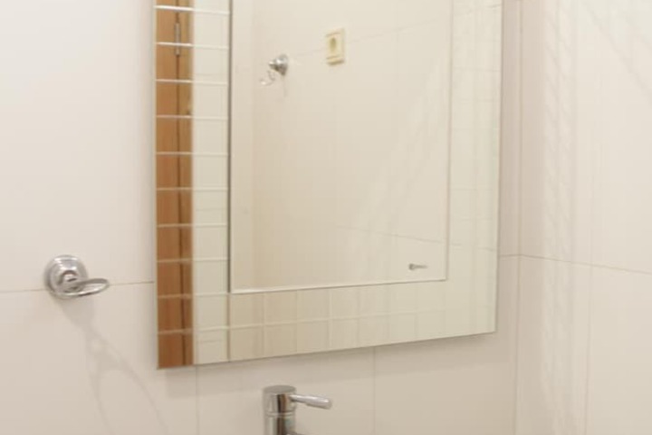 Room 30 of 42
