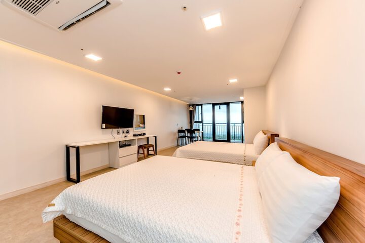 Room 7 of 173
