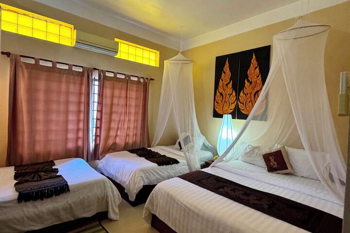 Room 44 of 123