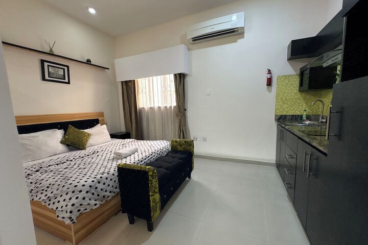 Room 43 of 288
