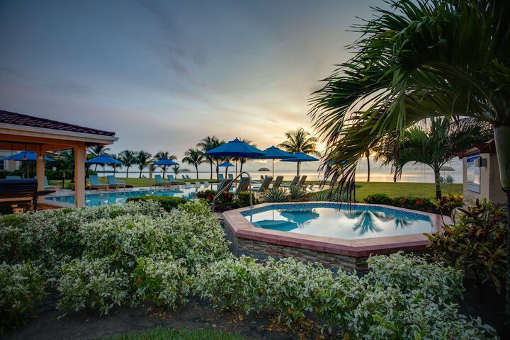 Pool 230 of 328