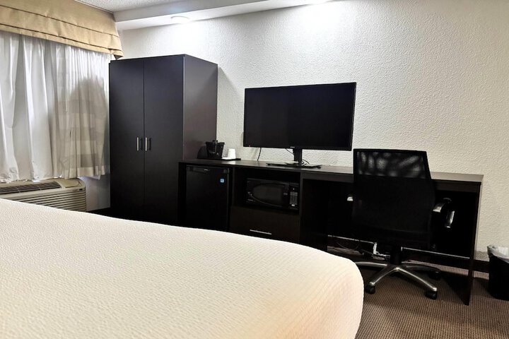 Room 48 of 95