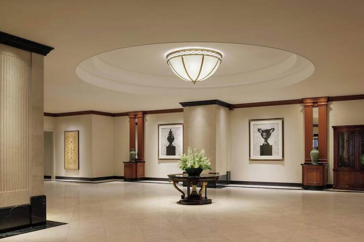 Hotel Interior 5 of 183