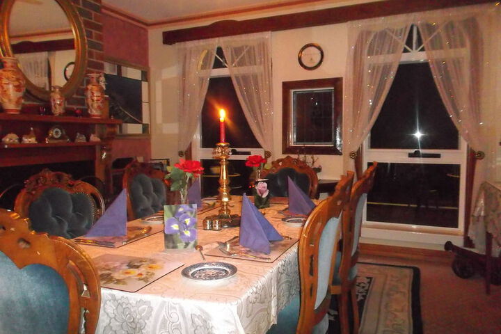 Room 16 of 19