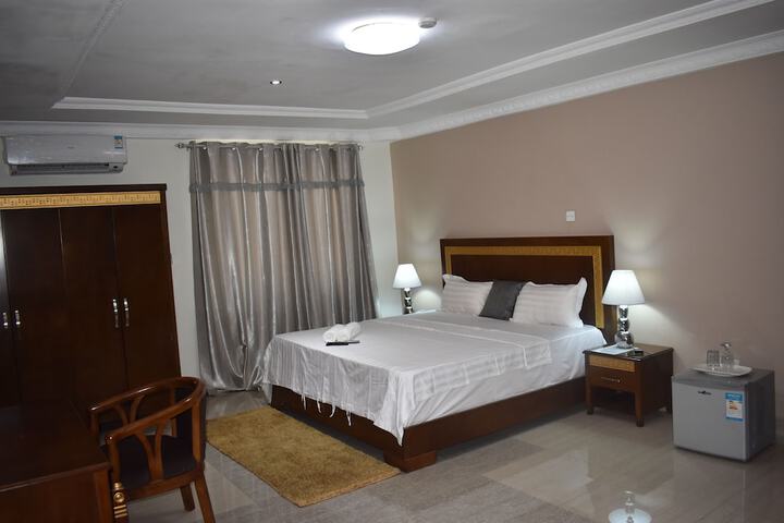 Room 3 of 30