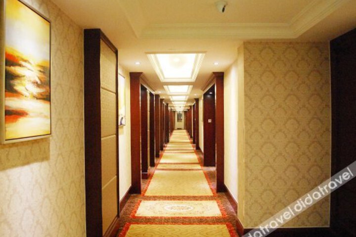 General 10 of 12
