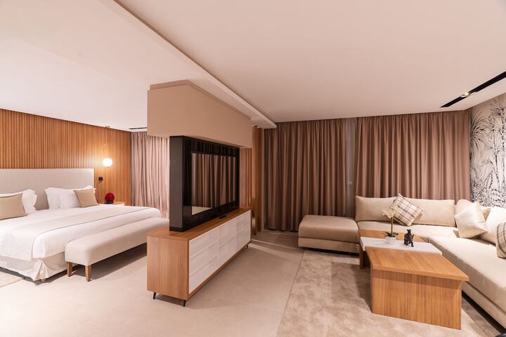 Room 19 of 52