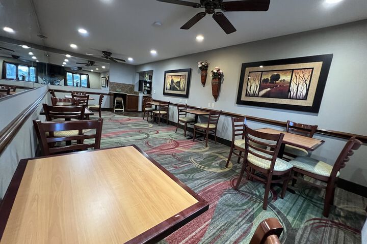 Breakfast area