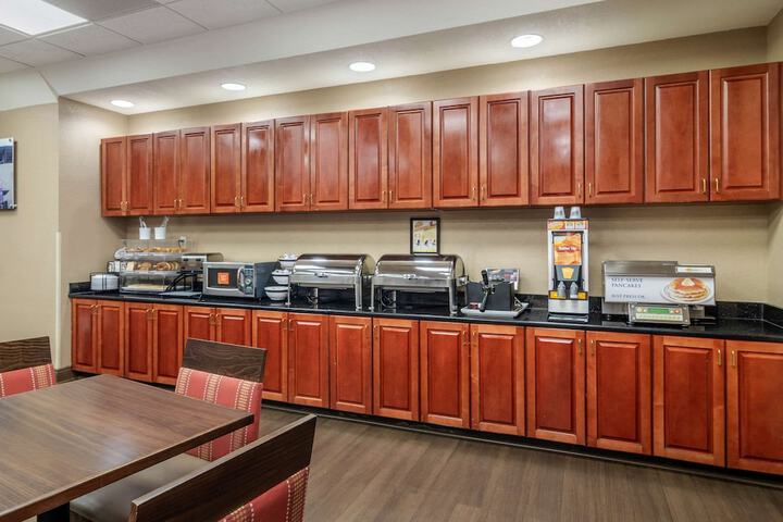 Breakfast area