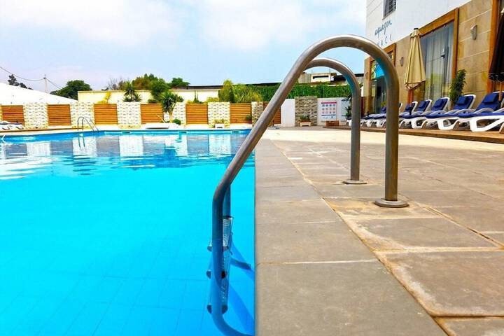 Pool 16 of 34