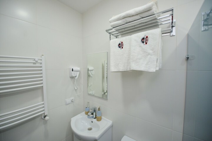 Room 48 of 67